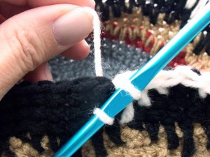 Tightening a spike stitch